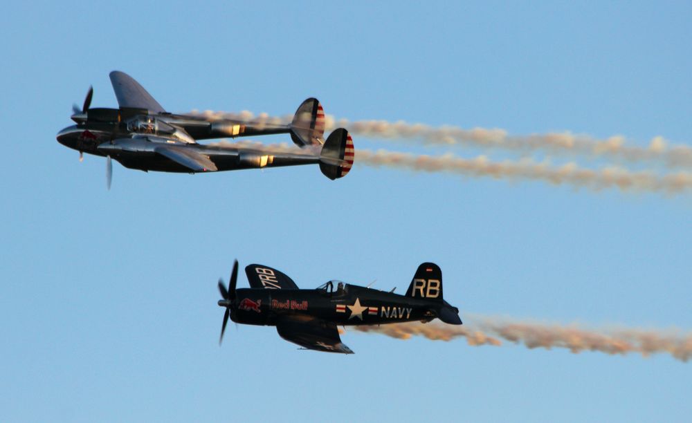 Sanicole Sunset Airshow Part 3 Flying Bulls Lightning und Corsair