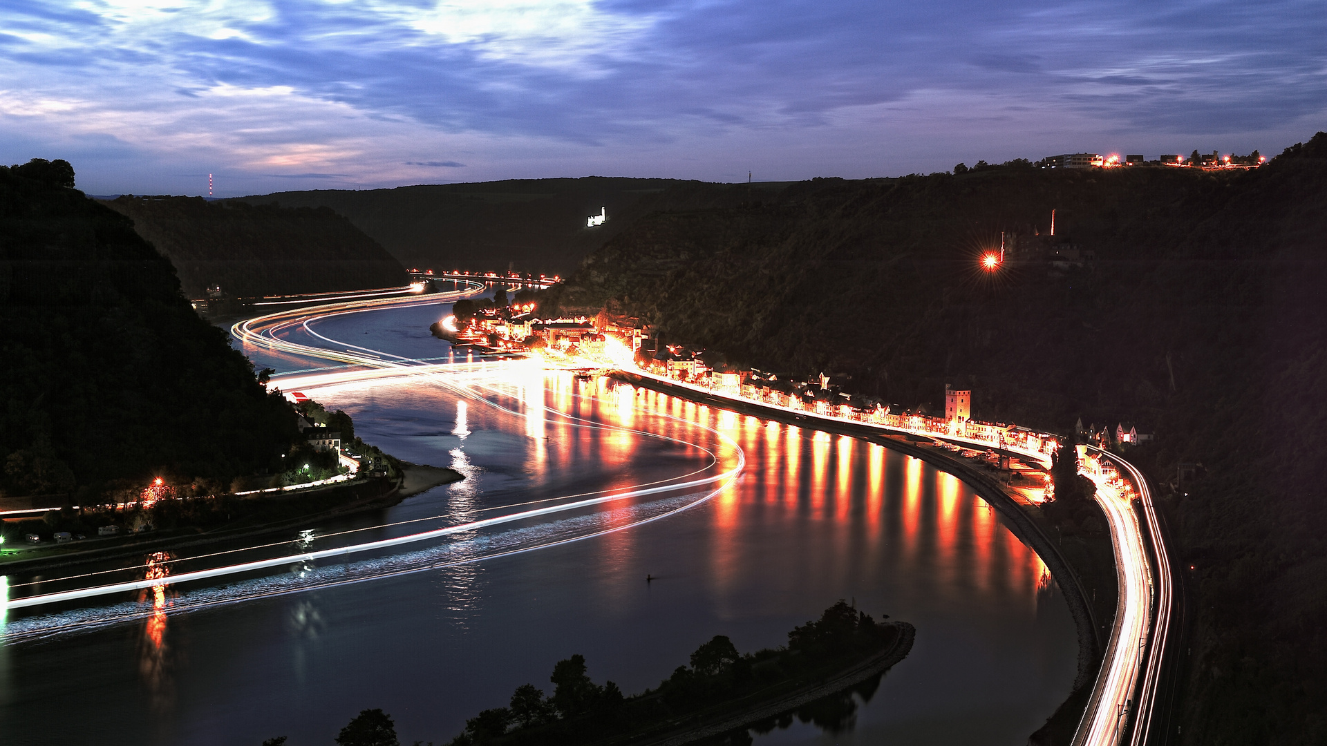 Sankt Goarshausen von der Loreley aus gesehen