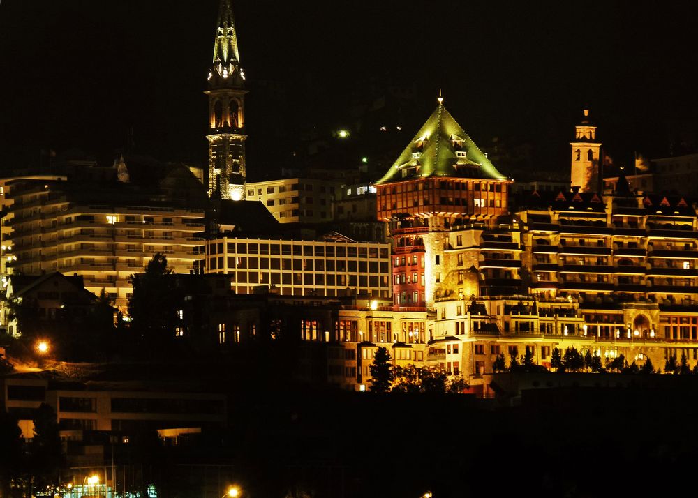 Sankt Moritz bei Nacht (Badrutt's Palace Hotel)