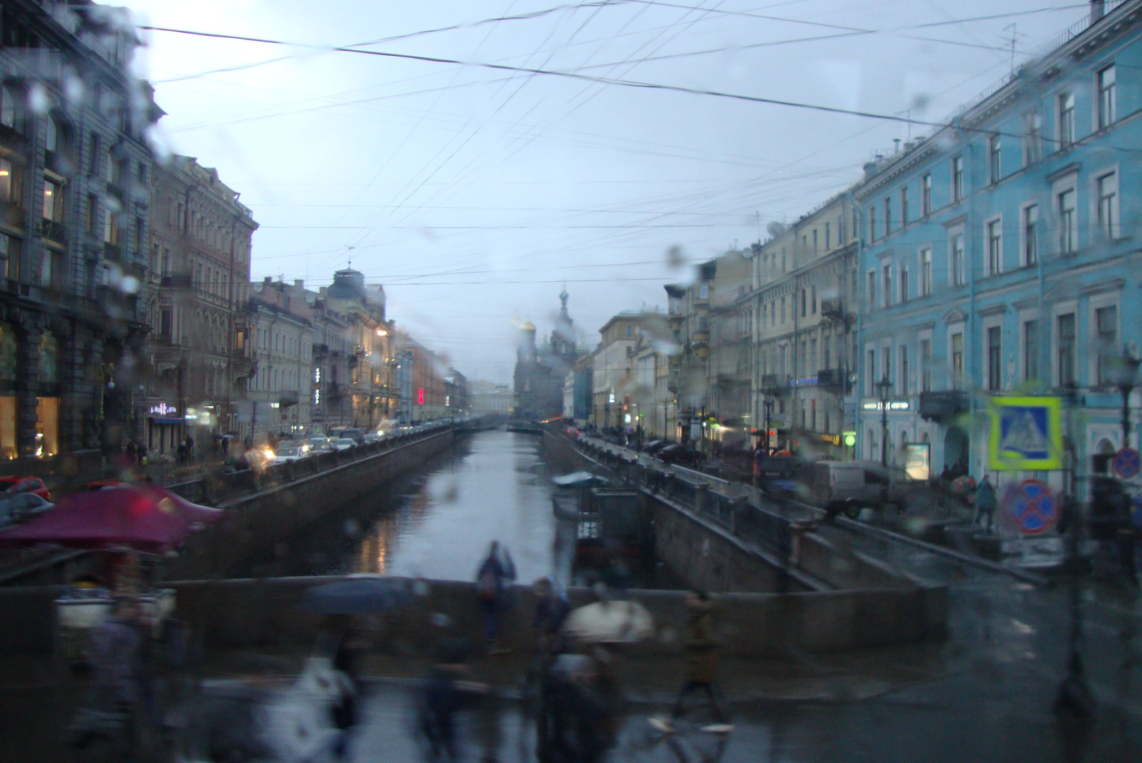 Sankt-Petersburg im Regen