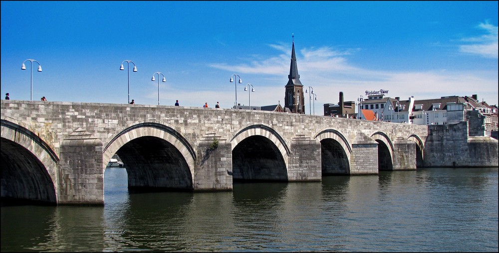 Sankt Servatiusbrücke in Maastricht