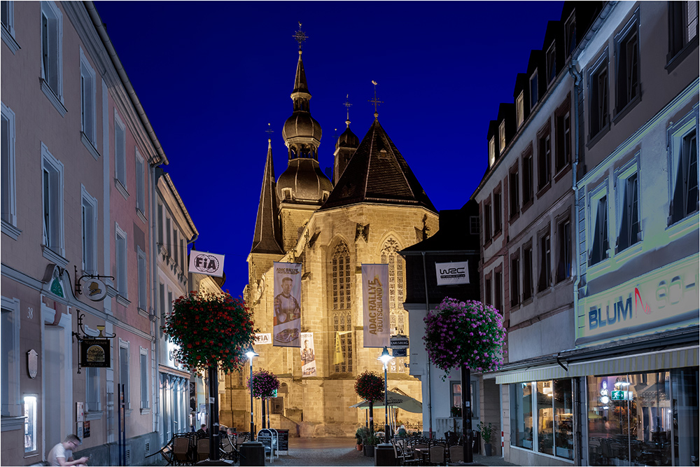 Sankt Wendel Blick zur Basilika Foto & Bild architektur, architektur