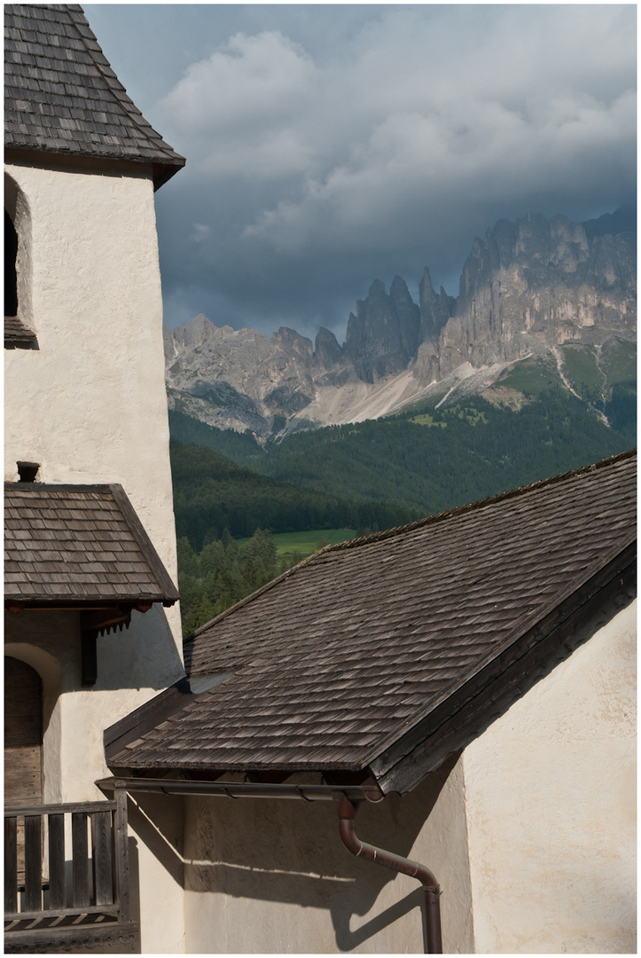 Sankt Zyprian Kirche -Rosengarten Süd Tirol-