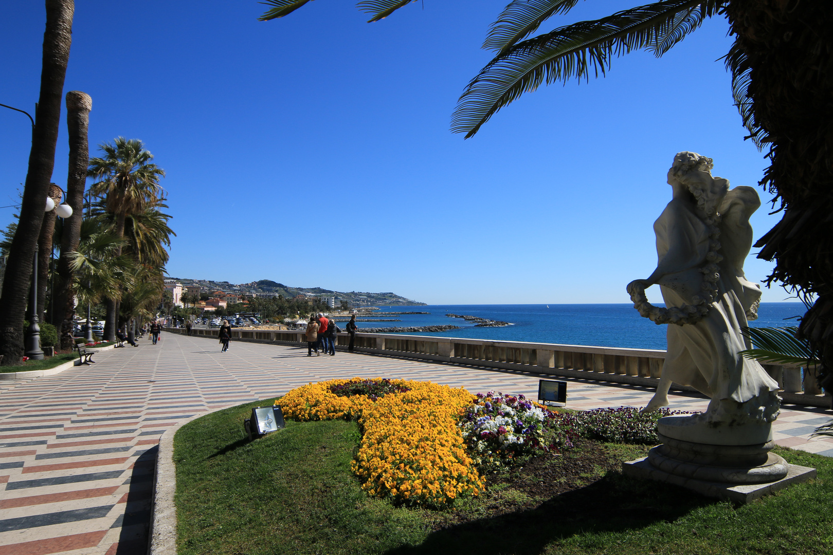 Sanremo, la statua della Primavera