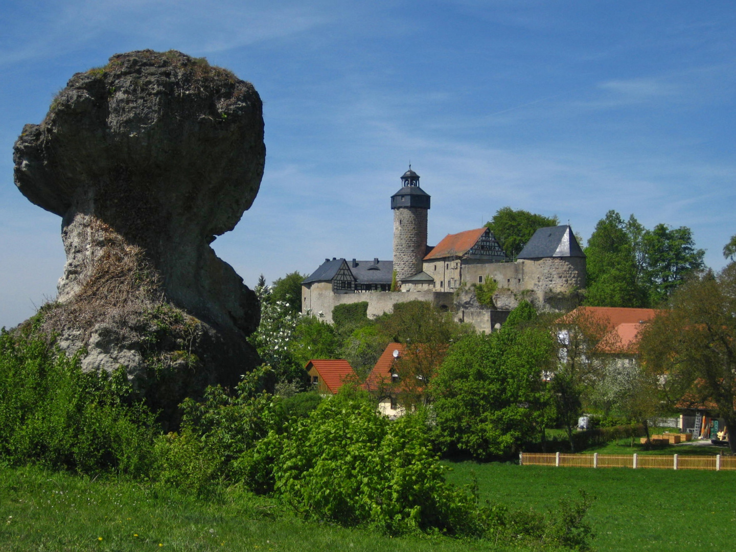 Sanspareil mit Burg Zwernitz