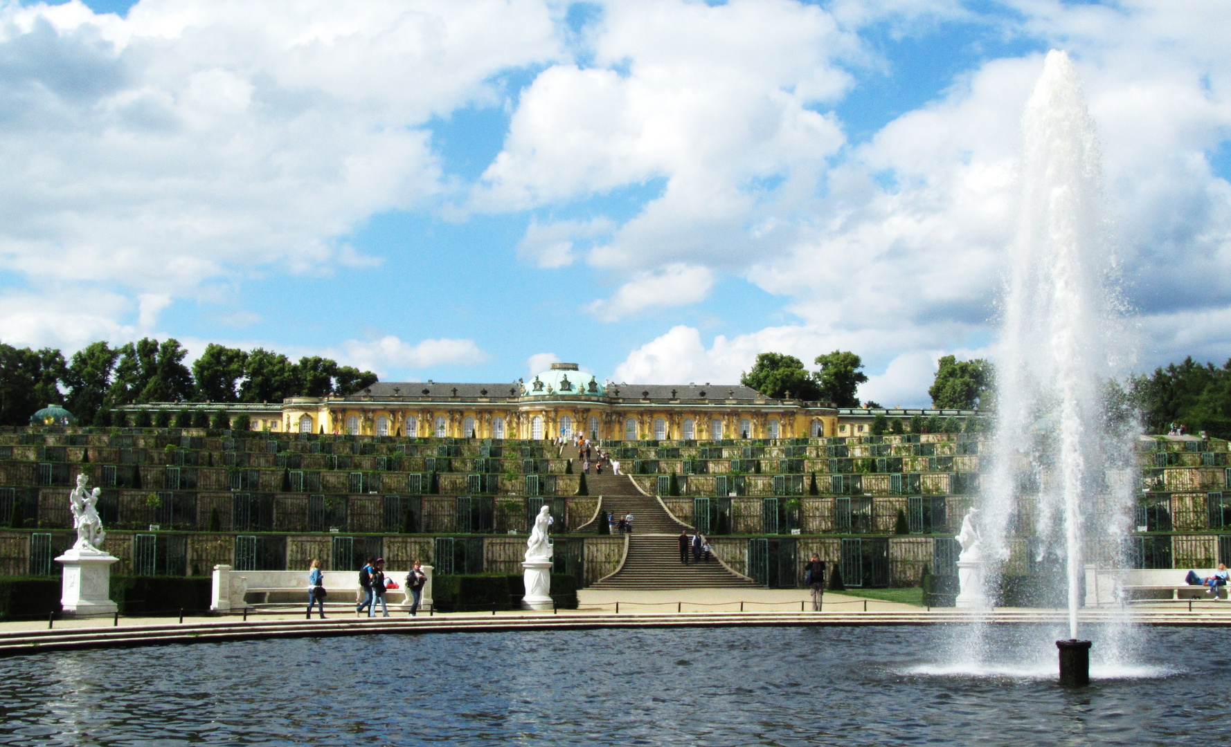 Sanssouci .....