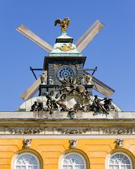 Sanssouci: Schloss mit Flügeln