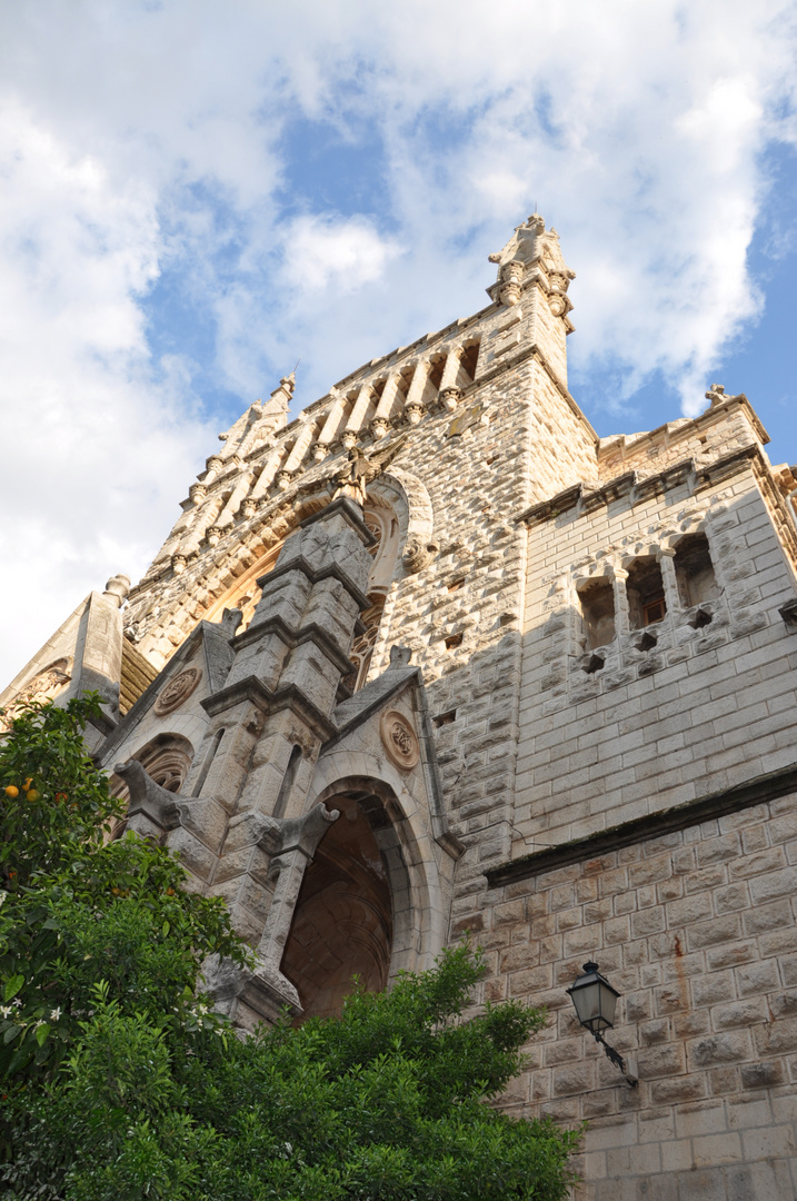 Sant Bartomeu, Sóller. April 2011.