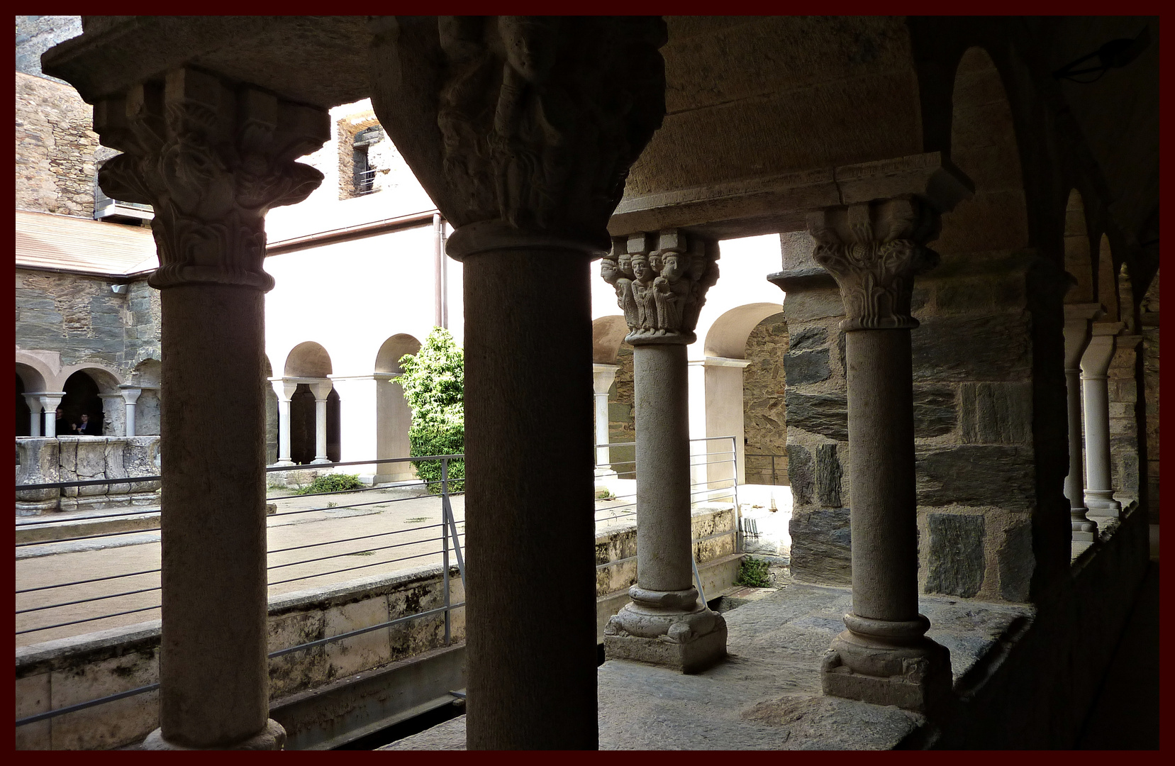 SANT PERE DE RODES (CLAUSTRO)