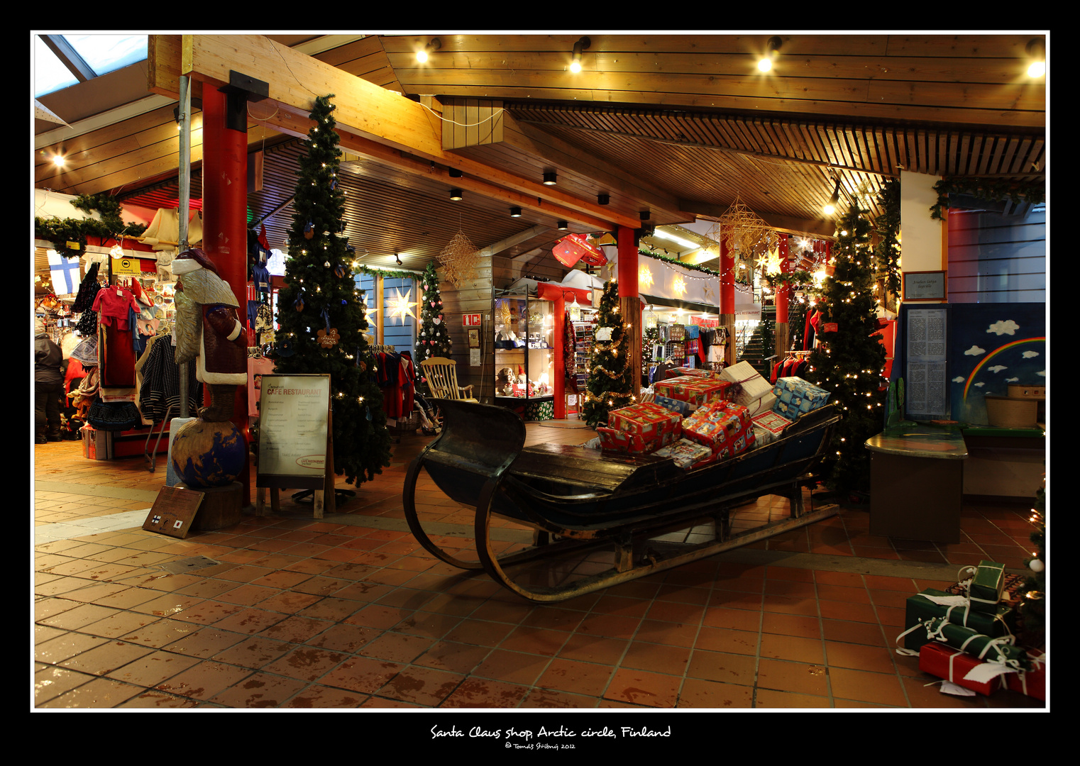 .:SANTA CLAUS SHOP:.