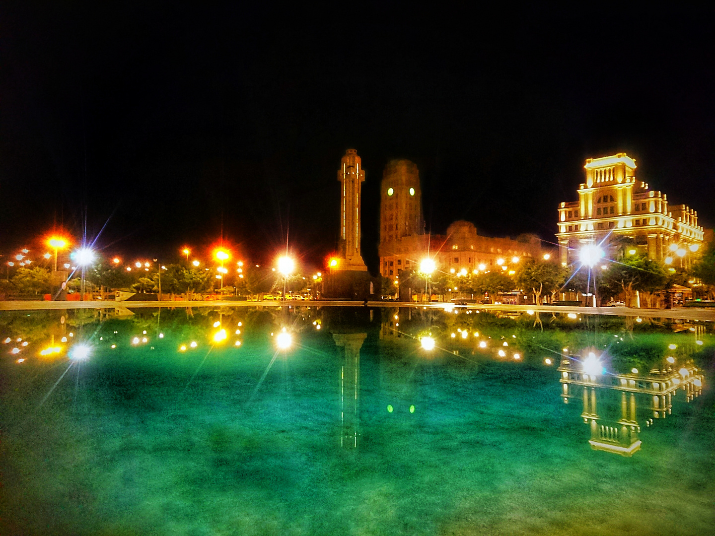 Santa Cruz de Tenerife in der Nacht 