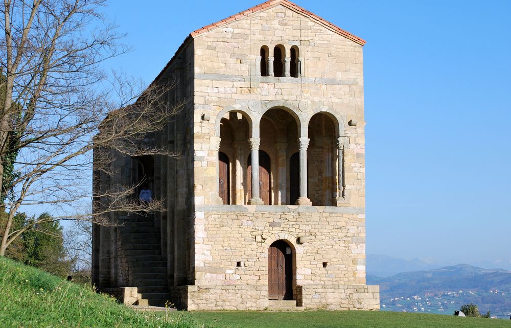 santa maria del naranco