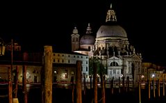 Santa Maria della Salute bei Nacht