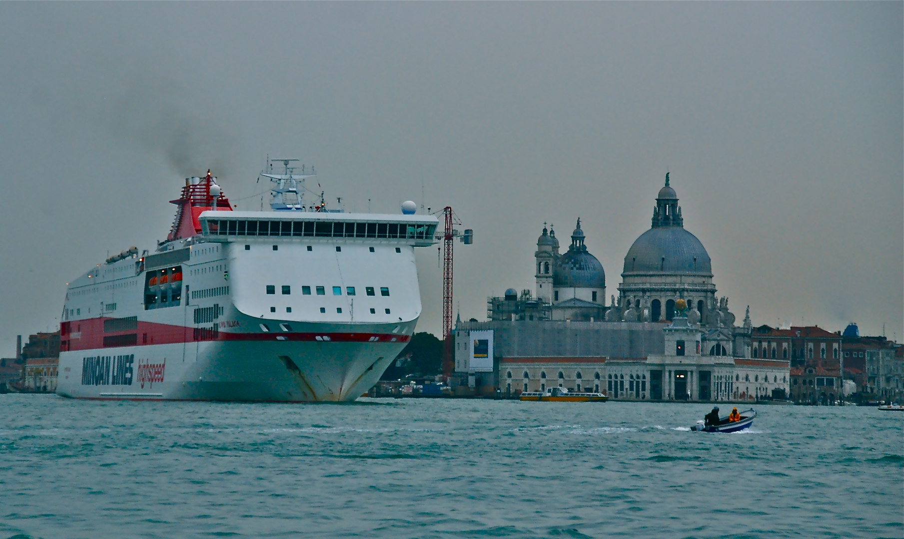 Santa Maria della Salute, du Arme!