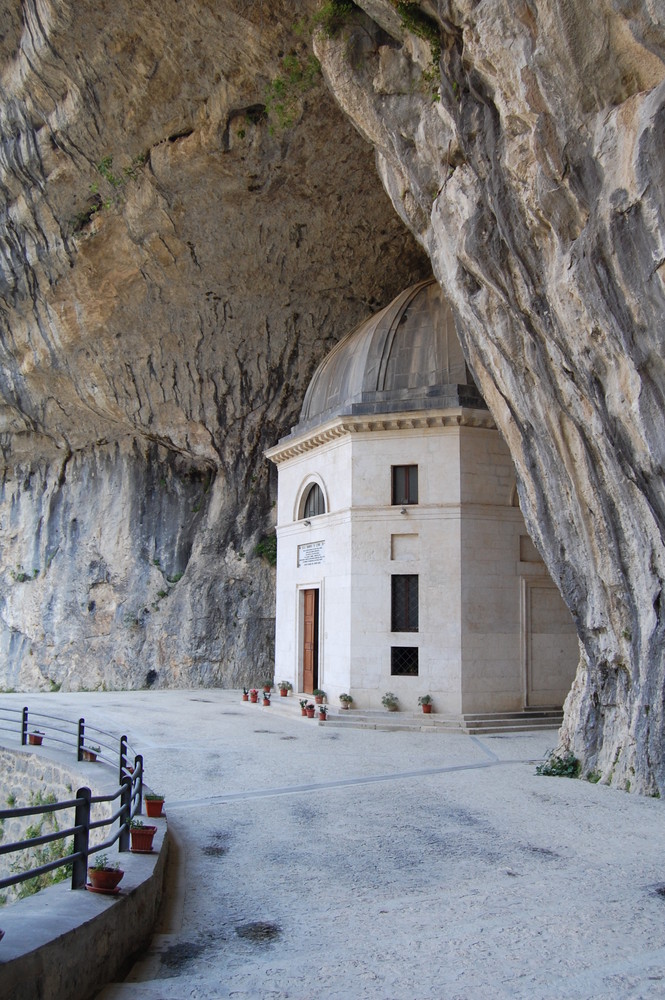 Santa Maria delle Grotte