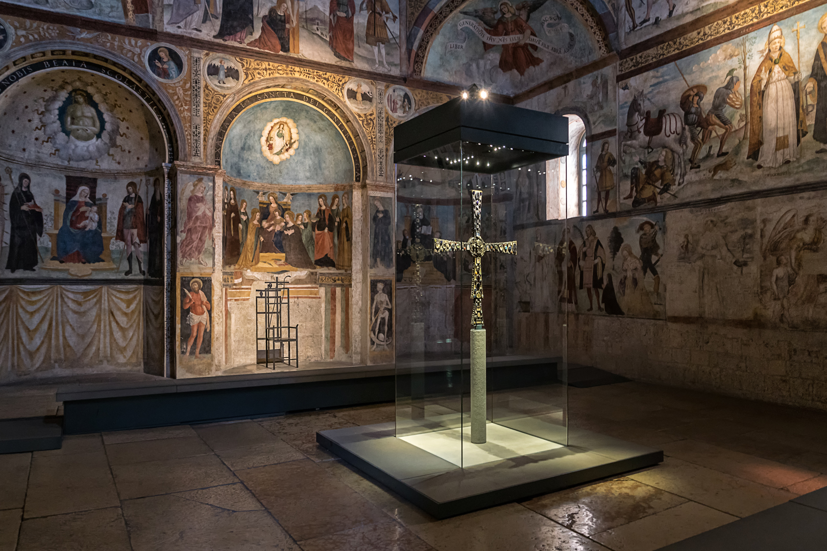 Santa Maria in Solario Foto & Bild city, italy, world Bilder auf