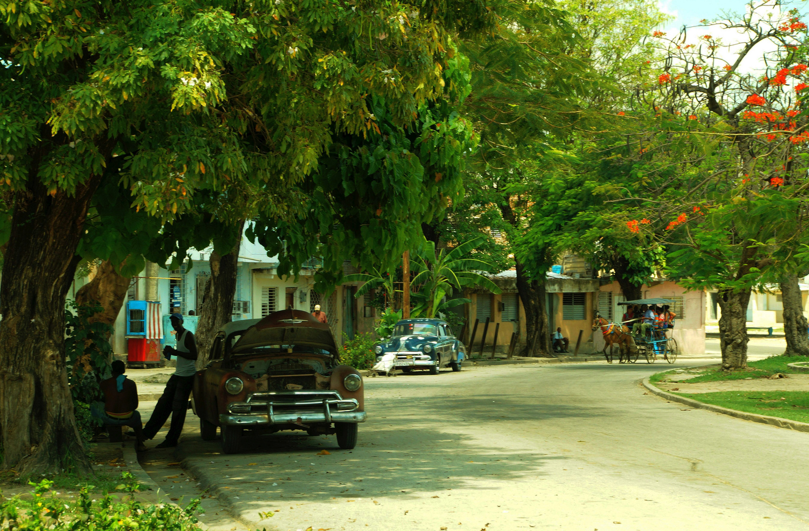 Santiago de Cuba: Street scene 01