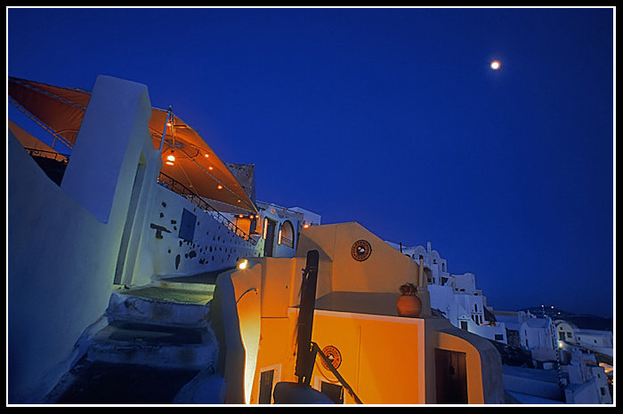 Santorin bei Nacht