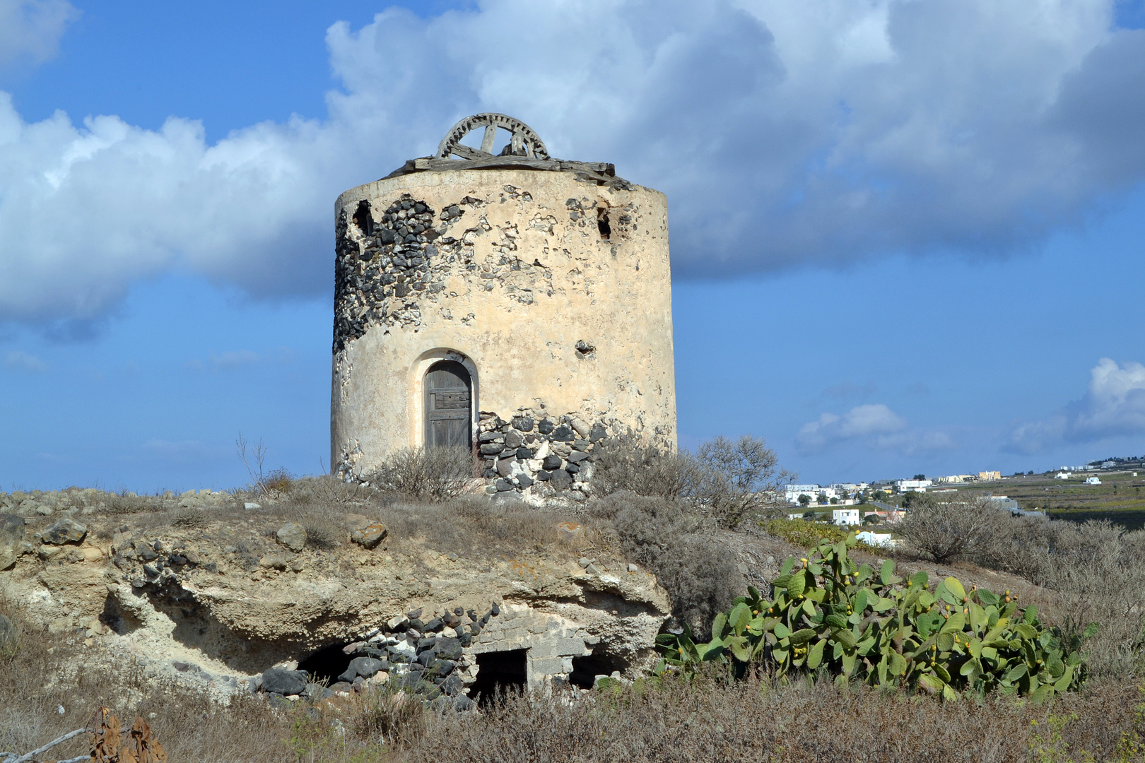 Santorini 2014, Emborio 13