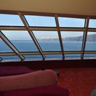 Santorini - Anfahrt mit der AIDAdiva - Blick aus der Lounge heraus