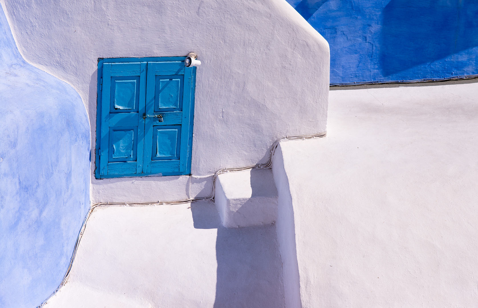 Santorini in Blau - Weiß