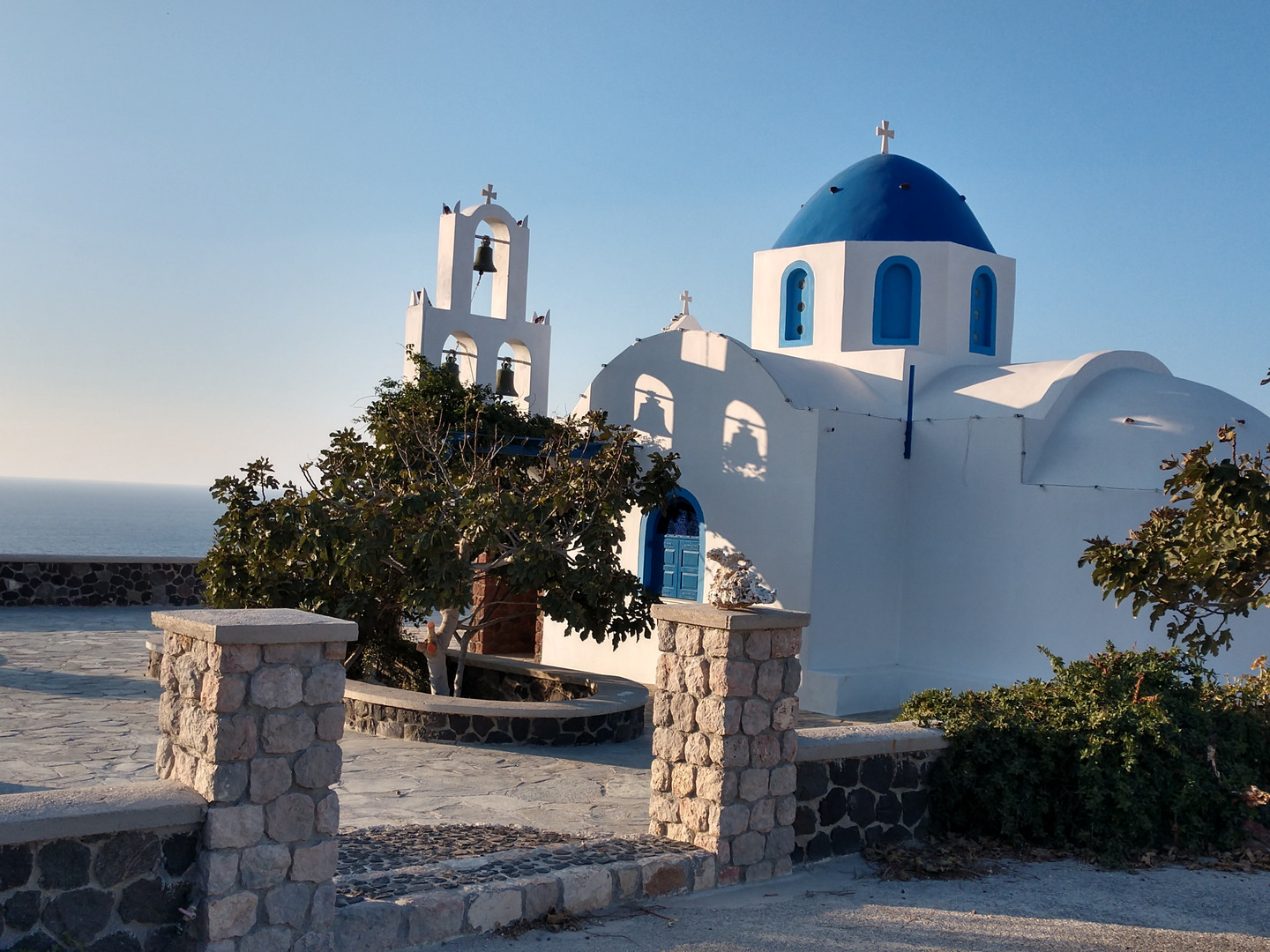 Santorini kirche 2