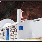 Santorini - Kirche bei der Red Beach