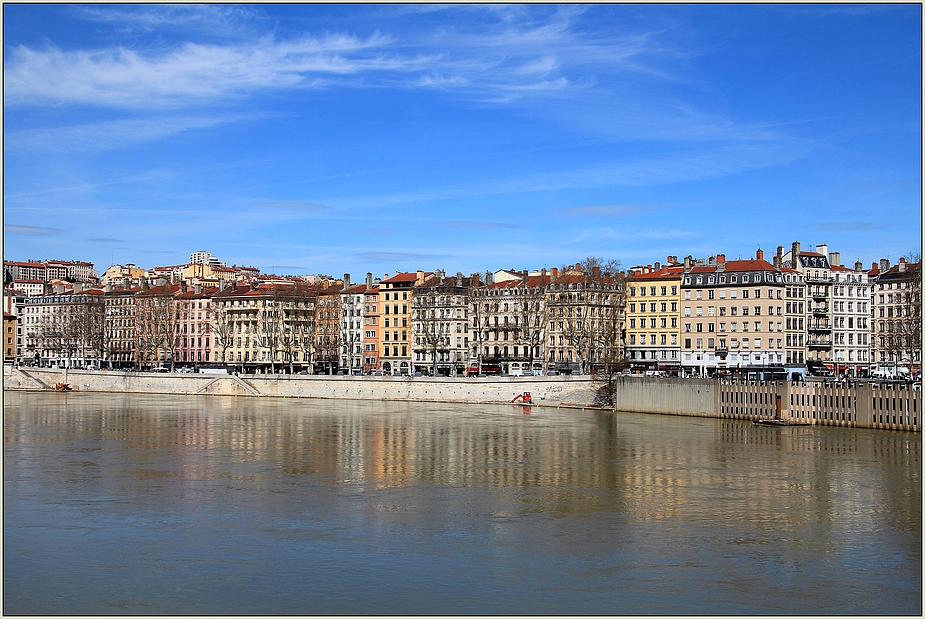 Saone Ufer III