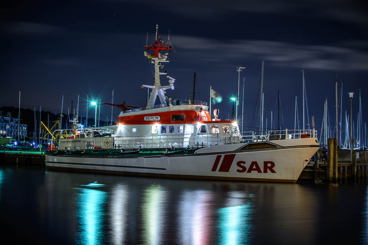 SAR Berlin im Hafen Laboe