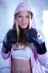 Sara Schnell, Boxerin