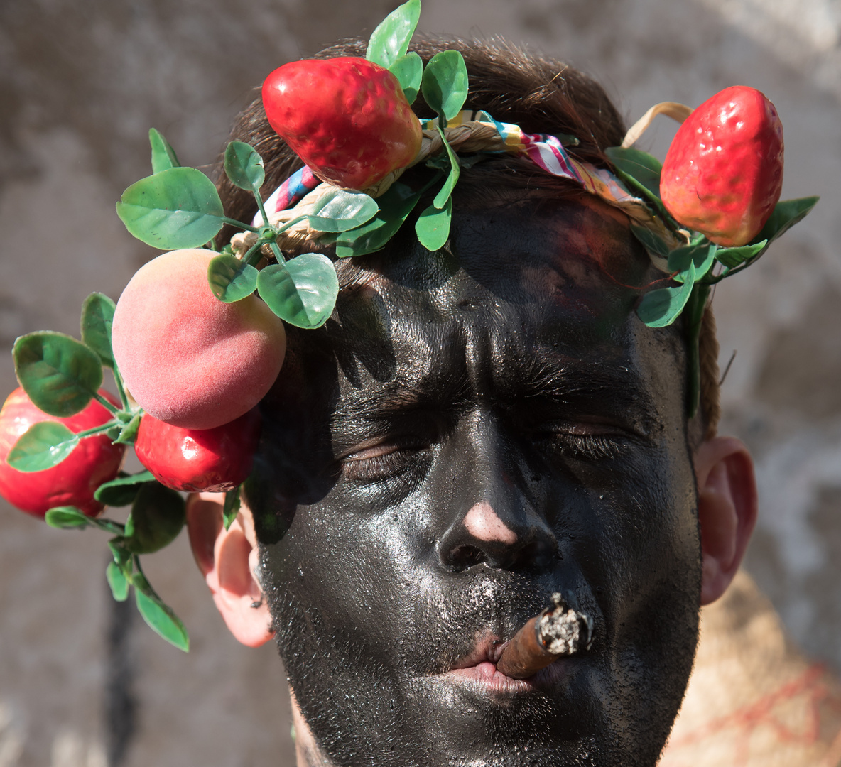 Sardegna carnevale 44   ..... il punto bianco