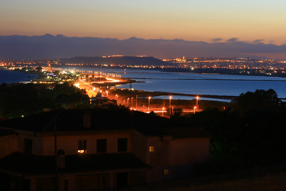 Sardinien bei Nacht