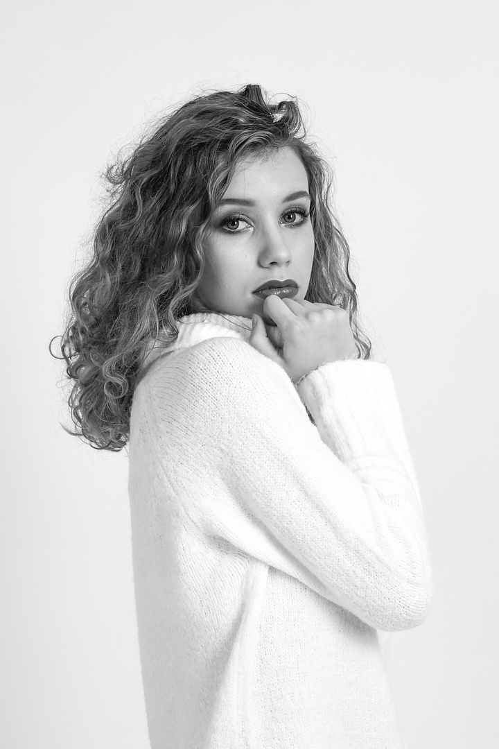 Sarina. Foto & Bild portrait, portrait frauen, studio Bilder auf