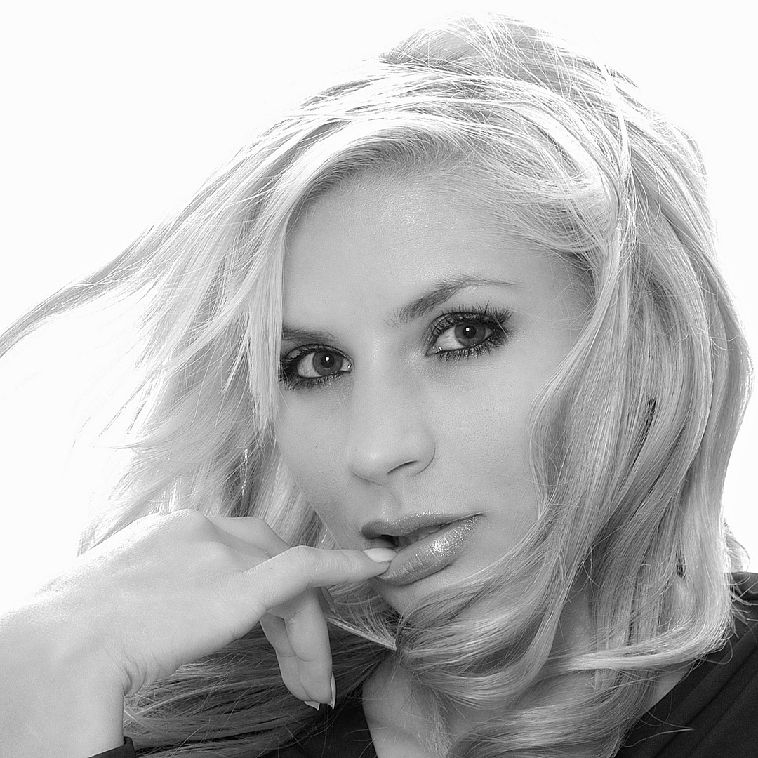 Sarina Foto & Bild fotos, street, studio Bilder auf