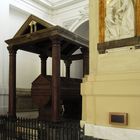 Sarkophag Kaiser Friedrich II. im Dom zu Palermo