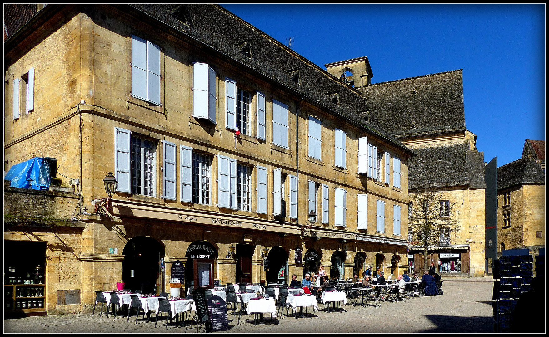 SARLAT - 42 -