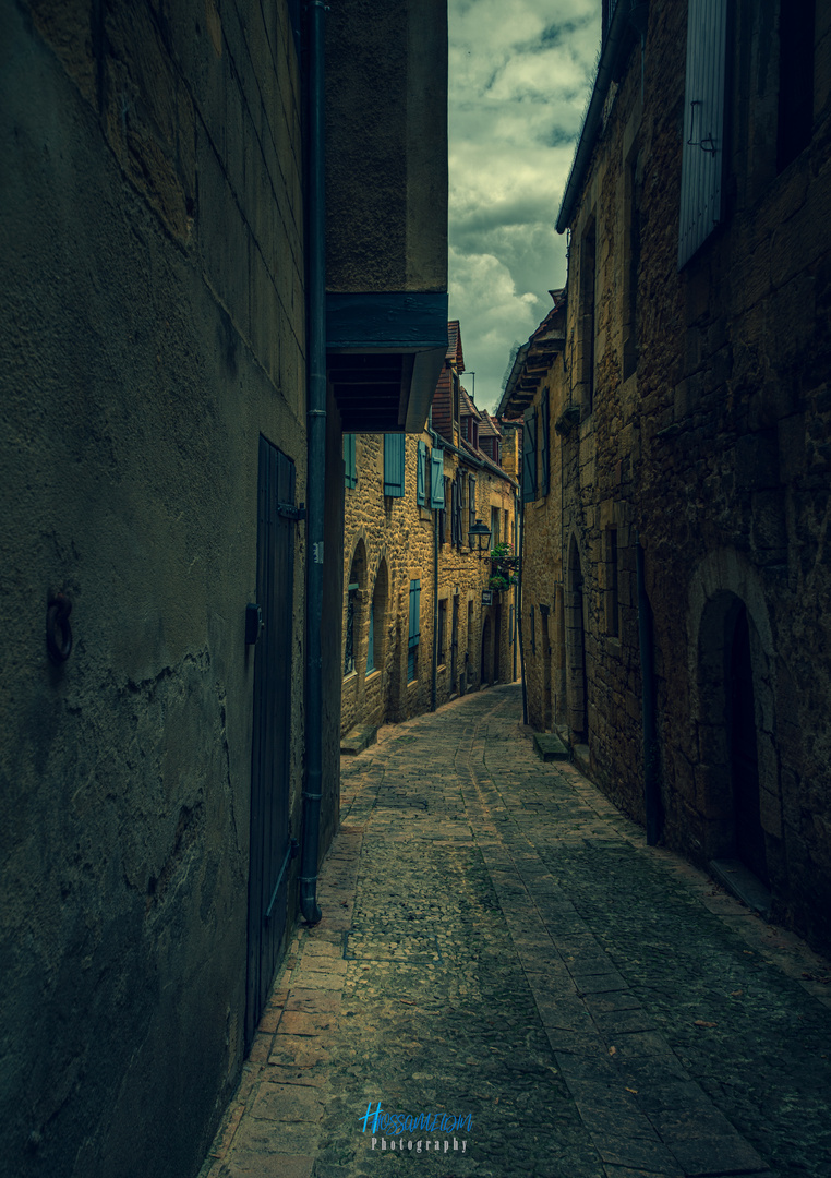 Sarlat Streets 