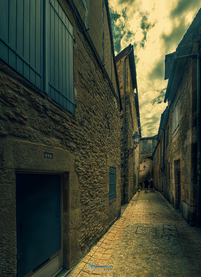 Sarlat Streets 