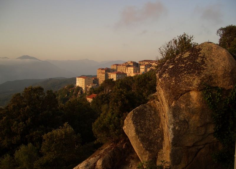 Sartène in der Abendsonne