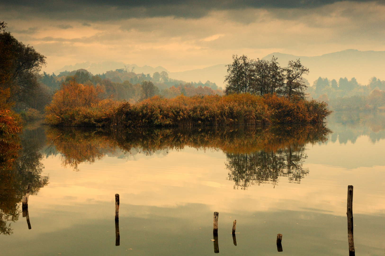 Sartirana lake