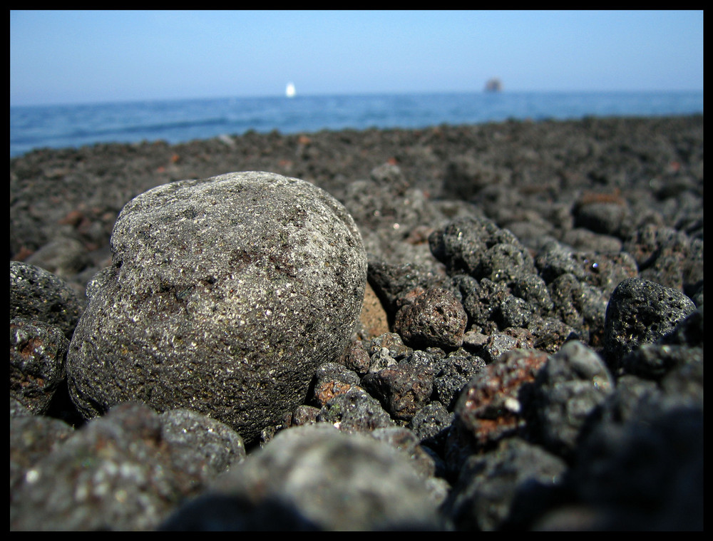 sassi di mare di Salvo Tomei 