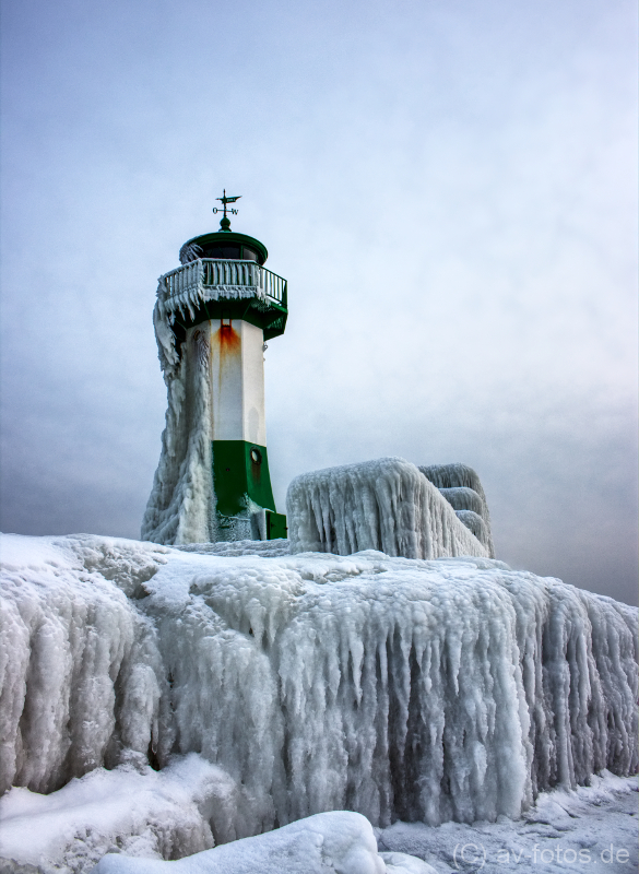 Sassnitzer Leuchtturm im Winter 02/2018