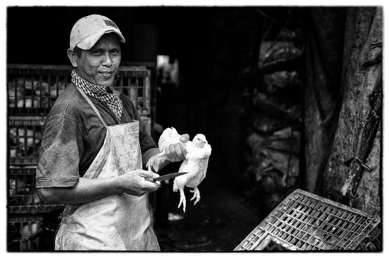 Saté Ayam in the making