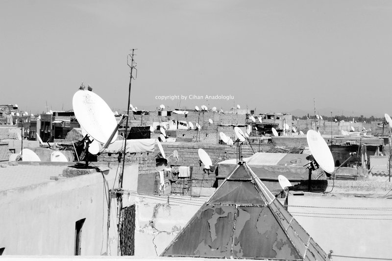 satellites on the roofs of marrakech