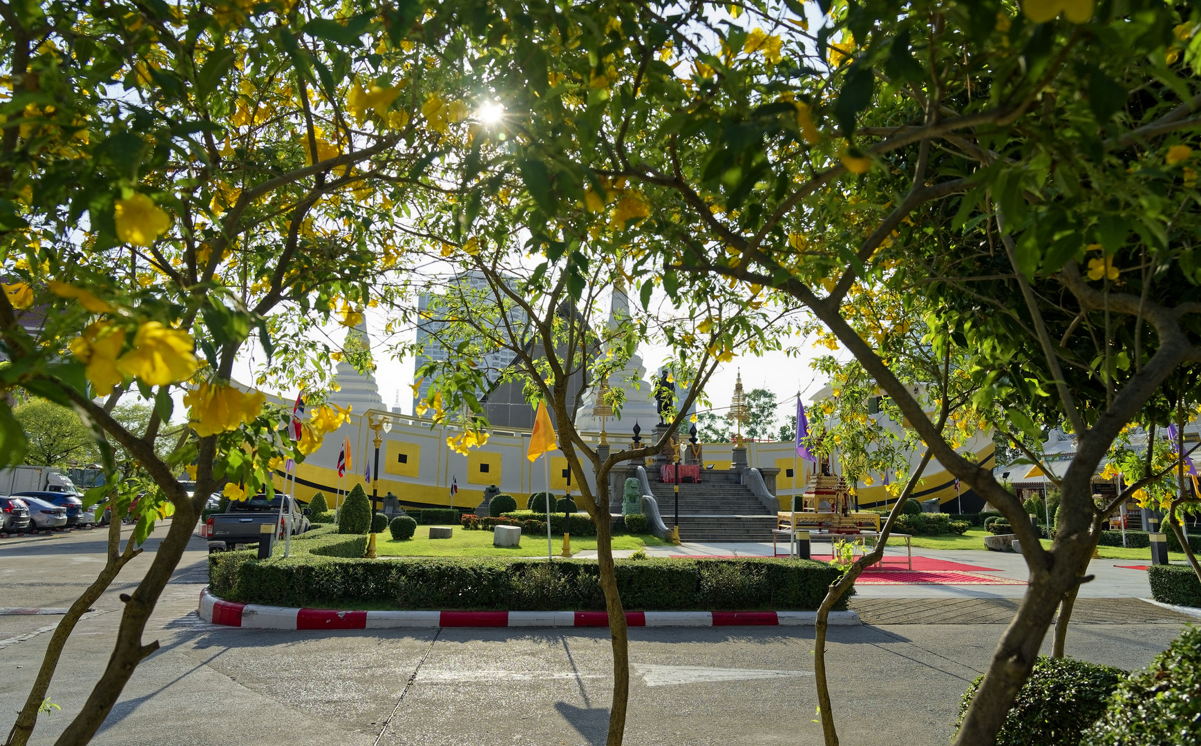 Sathon - Wat Yannawa