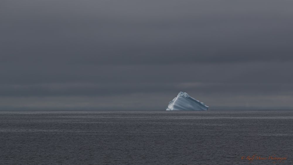 Satin-finished Iceberg