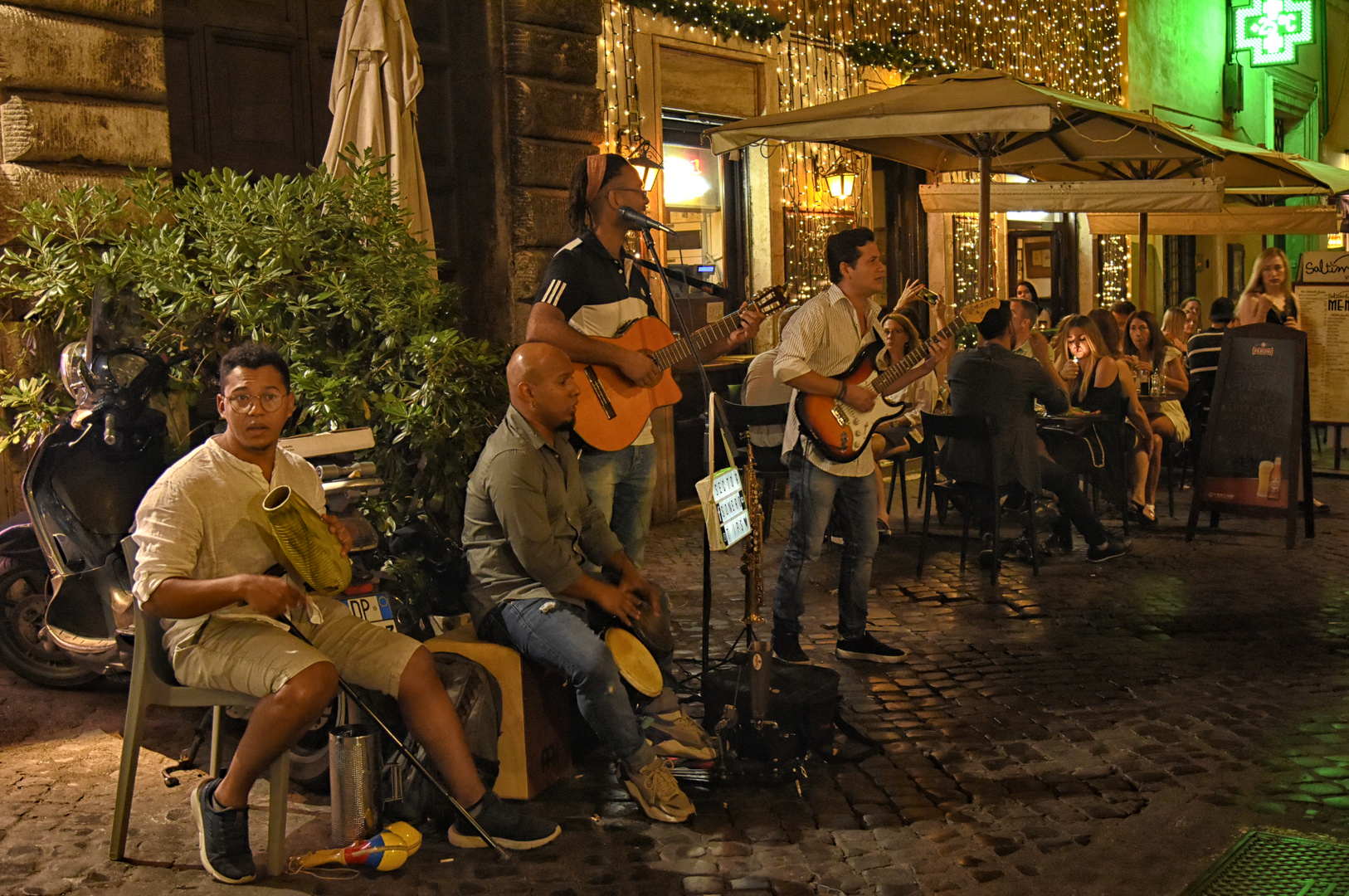 Satur Day Night in Roma in Trastevere - Rom -