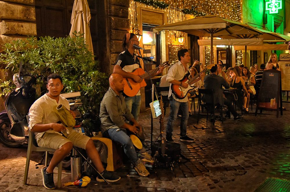 Satur Day Night in Roma in Trastevere - Rom -