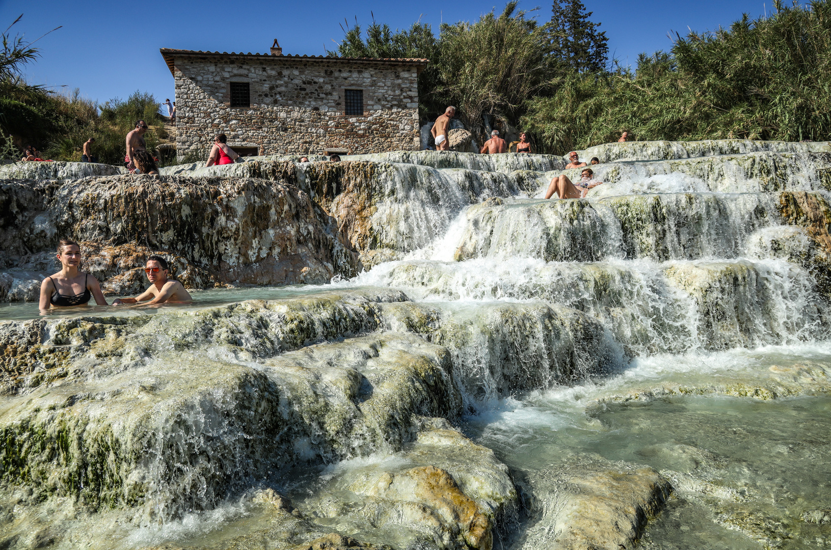 Saturnia 1