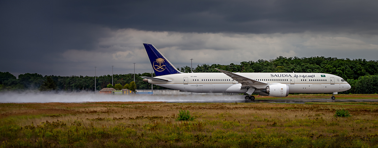 Saudi Arabian Airlines, Dream Liner